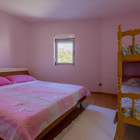 Rino Πανσιόν Dramalj