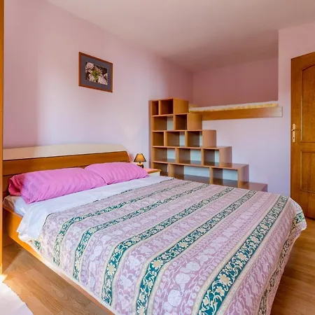 Rino Πανσιόν Dramalj