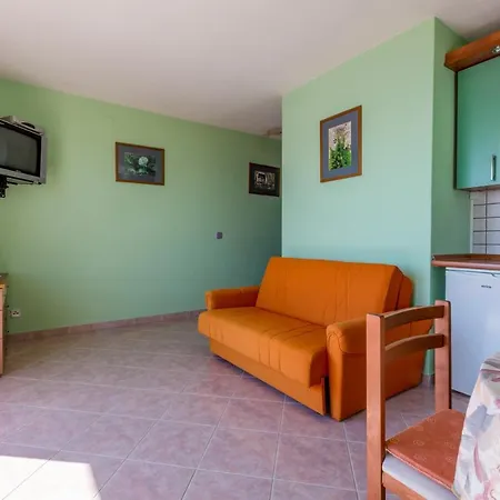 Rino Πανσιόν Dramalj