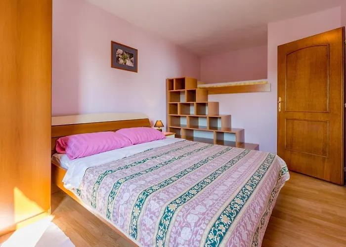 Rino Guest house Dramalj